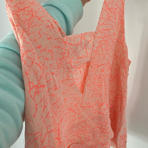 Parker 100% Silk Ruffled Layer Tank - Picture 4 of 4